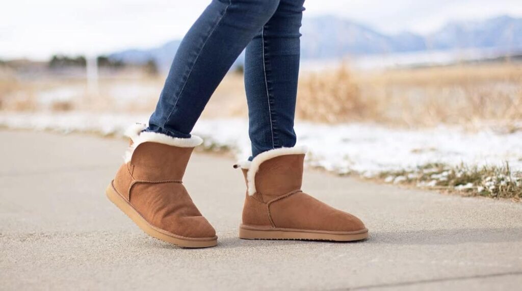 Dearfoams Womens Fireside Shearling Water Resistant Indoor/Outdoor Foldover Boot Slipper