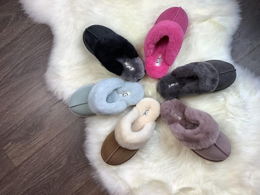 Womens Shearling Scuffs Fluffy Breathable Slip-On Slippers Womens Shearling Scuffs Fluffy Breathable Slip-On Slippers